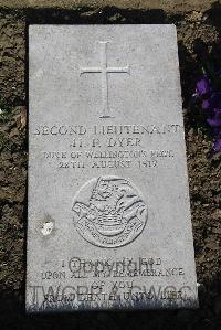 Boulogne Eastern Cemetery - Dyer, Harry Frank